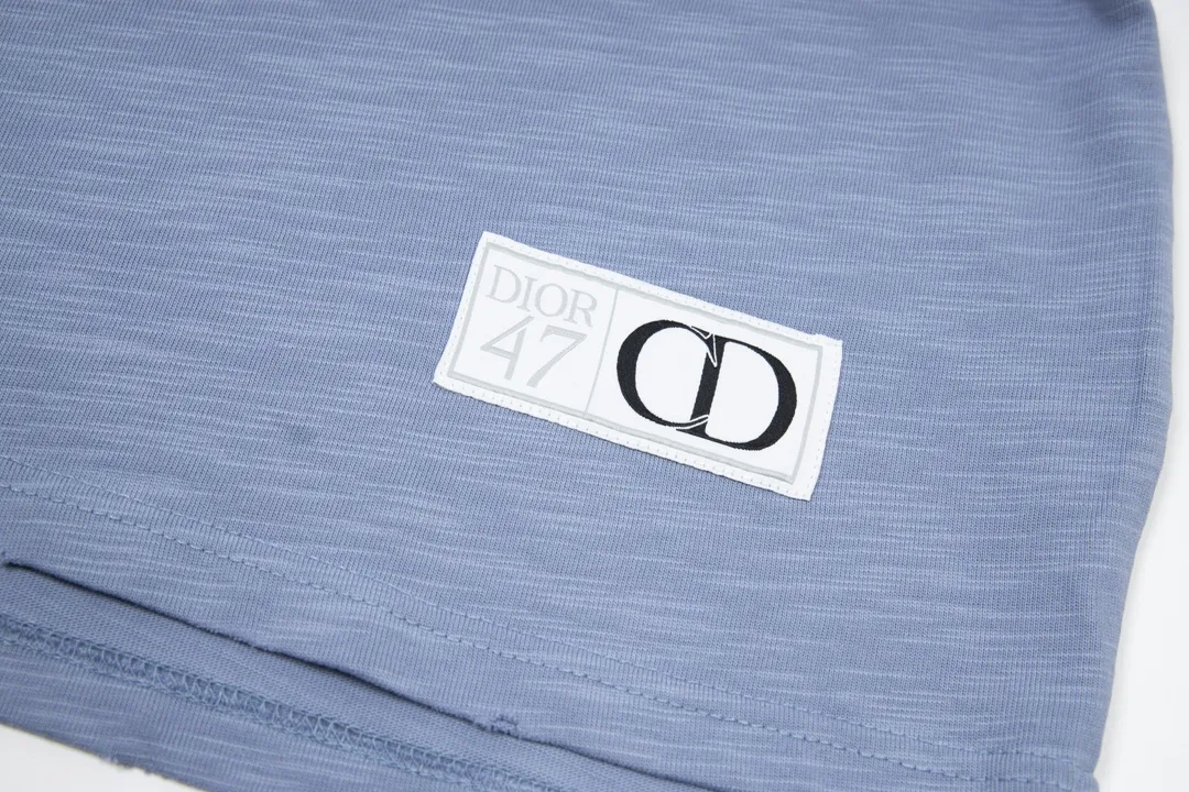 【2026】【DIOR公式旗艦店】ディオール    Tシャツ  ご好評に付き再入荷！