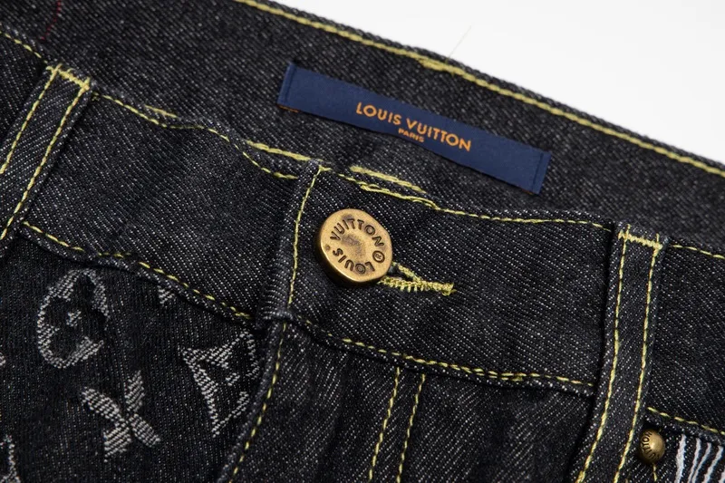 【2026】【LOUIS VUITTON公式旗艦店】ルイヴィトン  ジーパン  ご好評に付き再入荷！