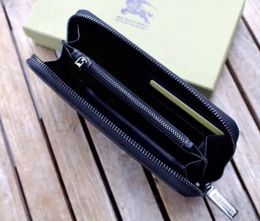 【2026】【BURBERRY  公式旗艦店】バーバリー   財布 当日出荷 好評に付き再入荷19*10*2.5CM