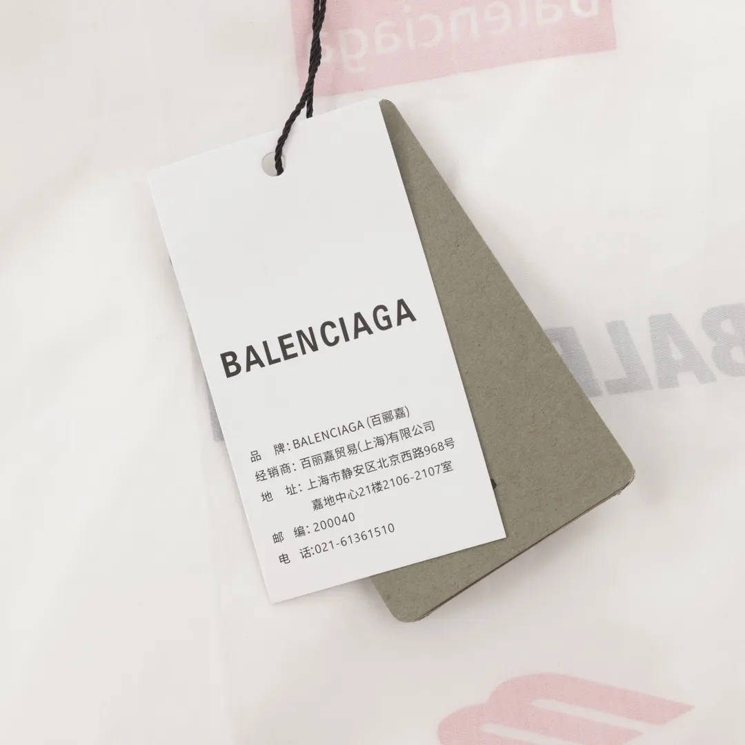 【2026】【BALENCIAGA 公式旗艦店】バレンシアガ  シャツ   ご好評に付き再入荷！