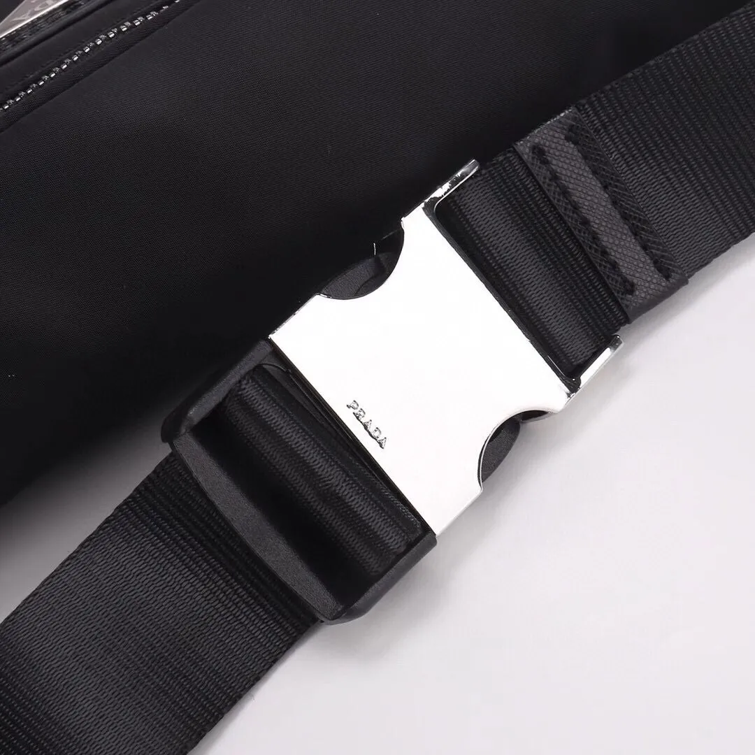 【2026】【PRADA  公式旗艦店】プラダ  ウエストポーチ 当日出荷 好評に付き再入荷！30*17*6CM