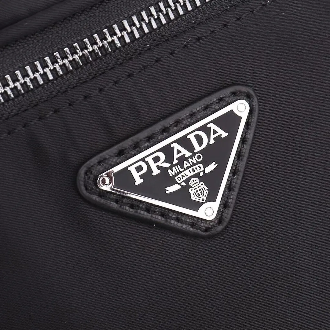 【2026】【PRADA  公式旗艦店】プラダ  ウエストポーチ 当日出荷 好評に付き再入荷！30*17*6CM