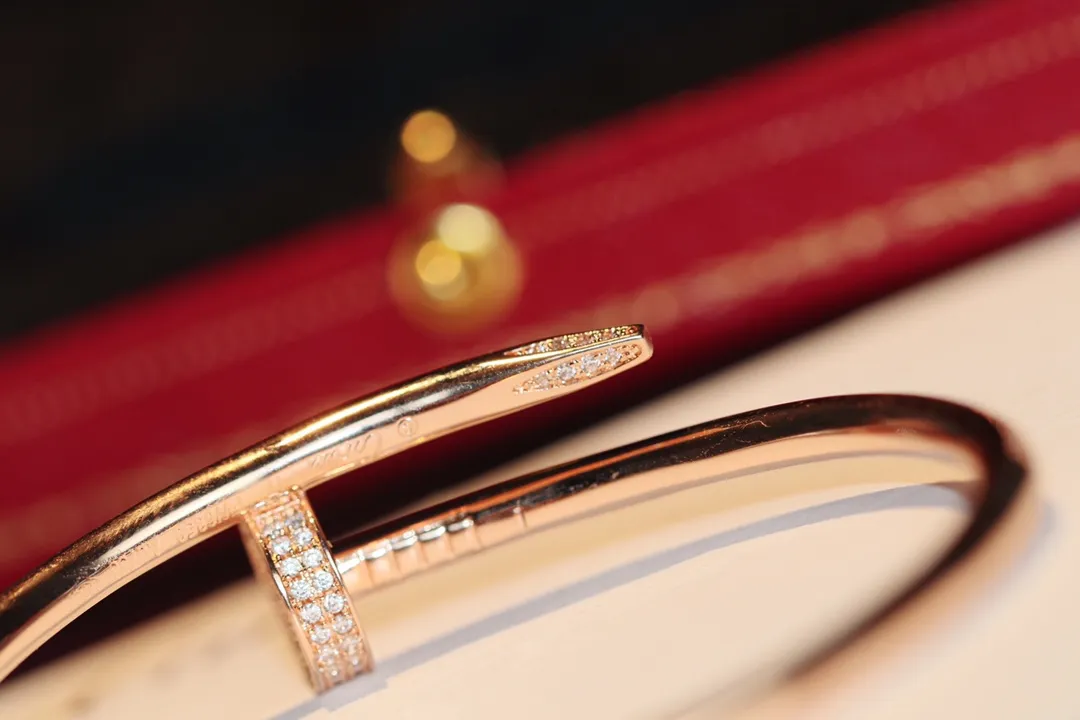 【2026】【CARTIER】ブレスレット、ファッションシンプルなスタイル