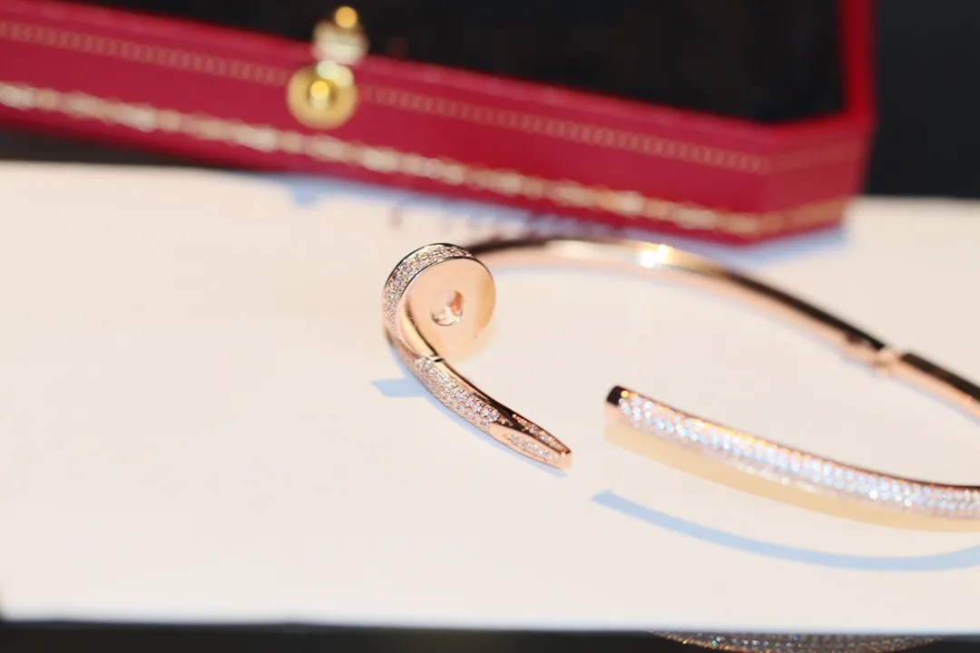 【2026】【CARTIER】ブレスレット、ファッションシンプルなスタイル