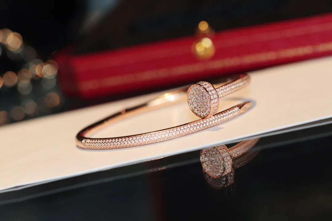 【2026】【CARTIER】ブレスレット、ファッションシンプルなスタイル