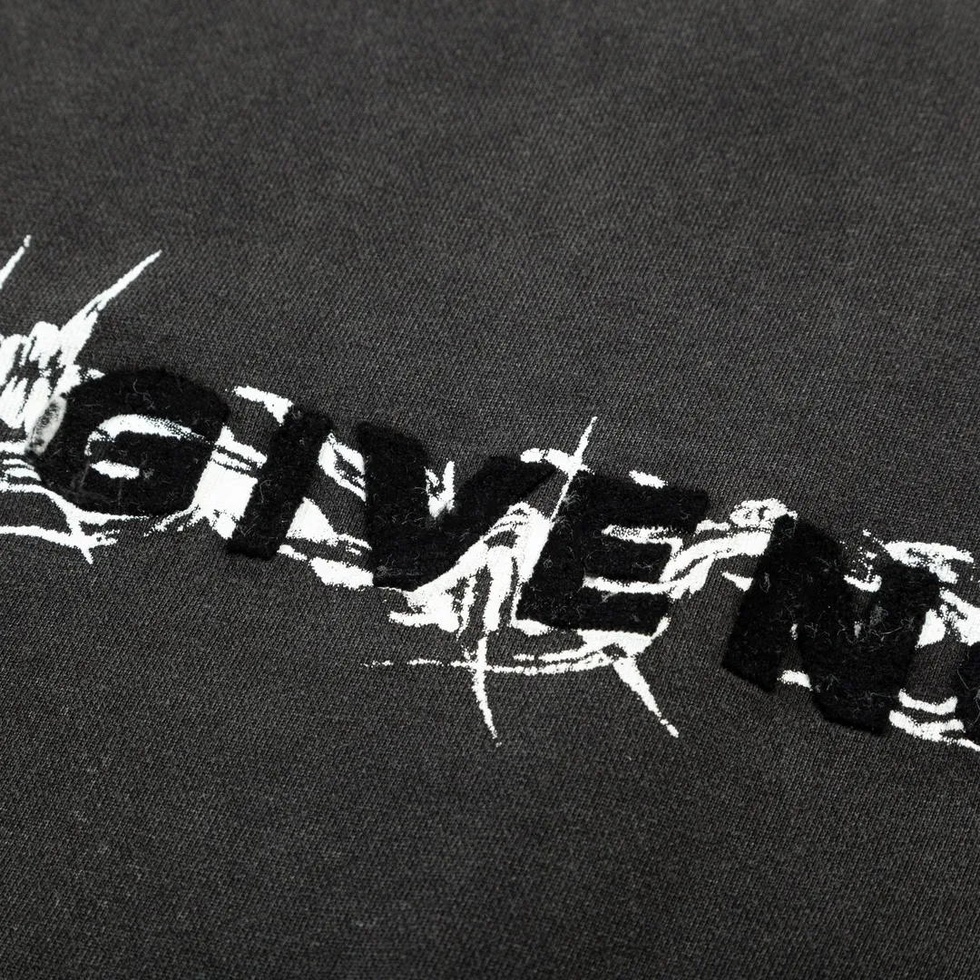【2026】【GIVENCHY   公式旗艦店】ジバンシー  丸首の衛衣  スウェットご好評に付き再入荷！
