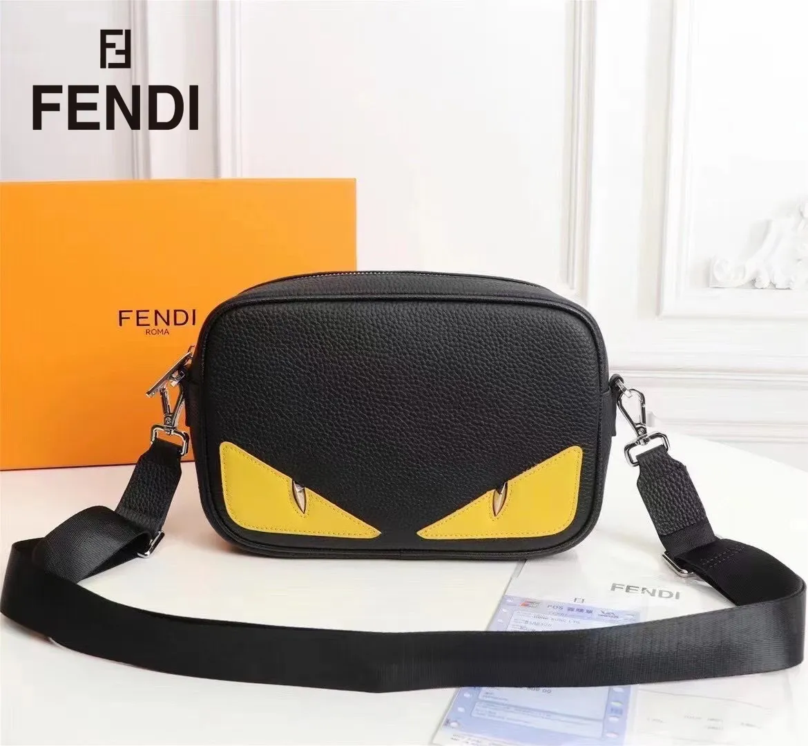 【2026】【FENDI  公式旗艦店】フェンディ クラッチバッグ当日出荷 好評に付き再入荷24*16*7CM