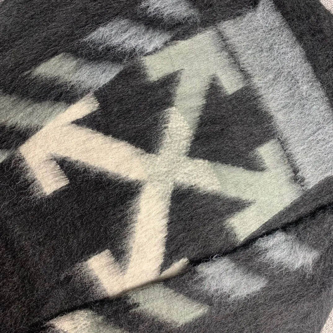 【2026】【OFF-WHITE  公式旗艦店】オフホワイト  セーター好評に付き再入荷！