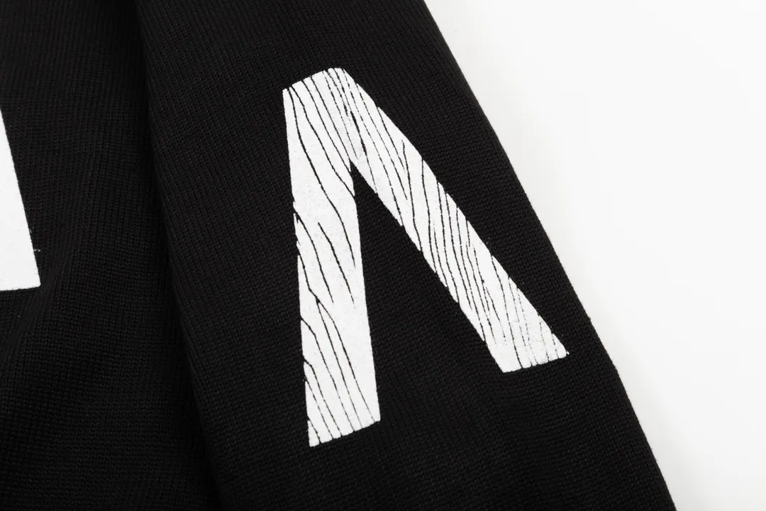 【2026】 【BALENCIAGA 公式旗艦店】バレンシアガ  セーター好評に付き再入荷！