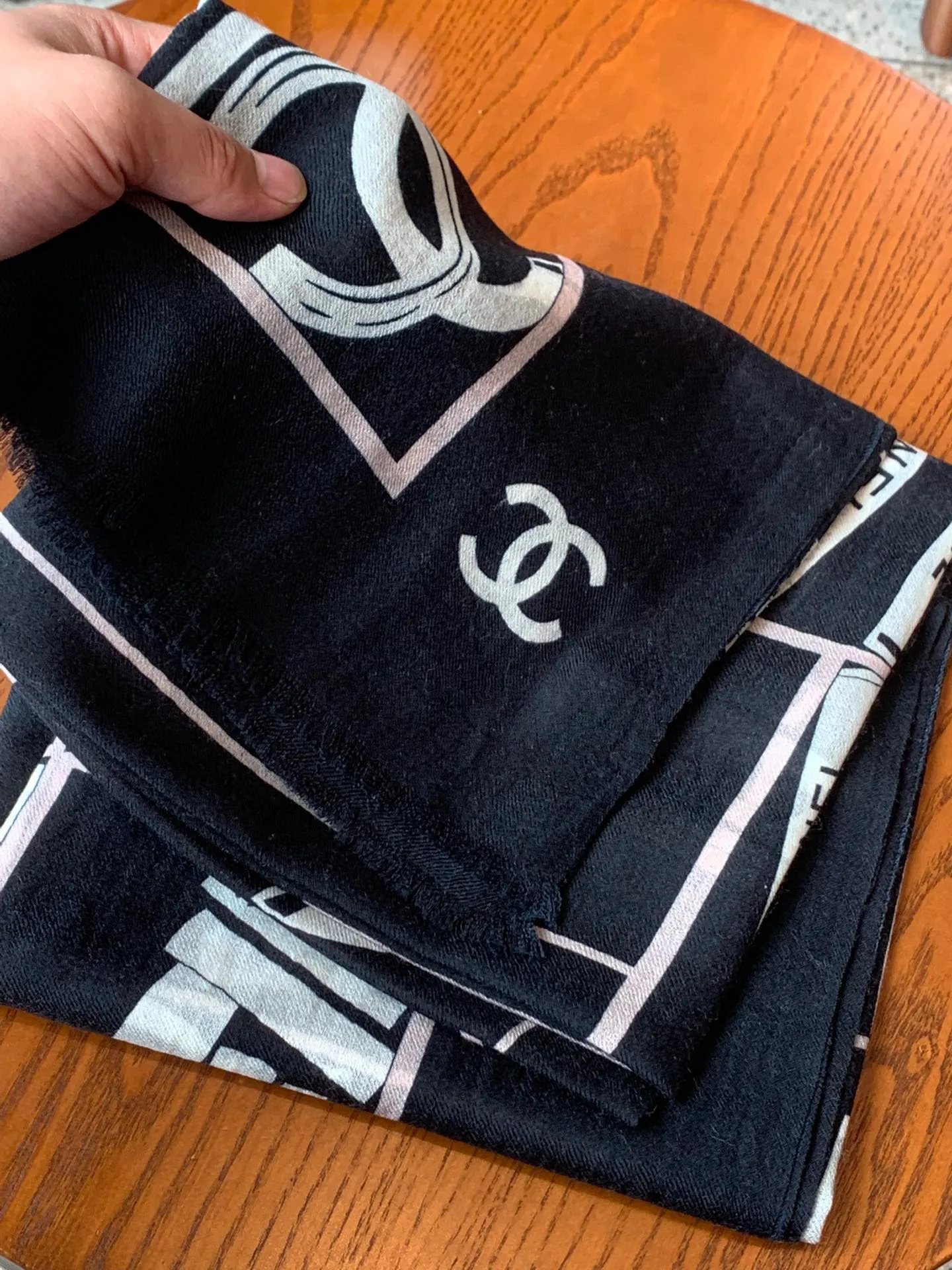 【2026】【CHANEL  シャネル 】スカーフ100*200CM