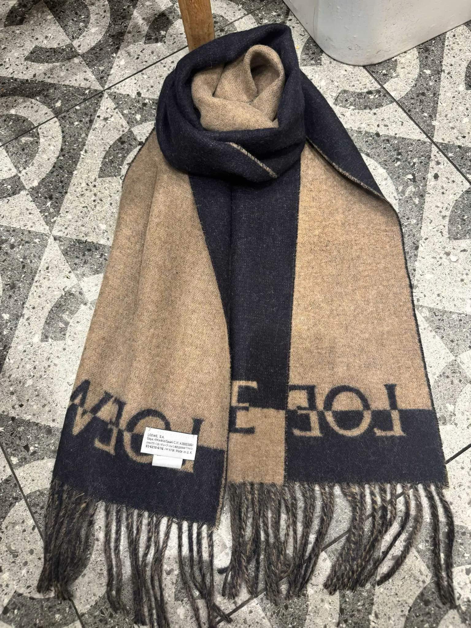 【2026】【LOEWE ロエベ】スカーフ35*180CM