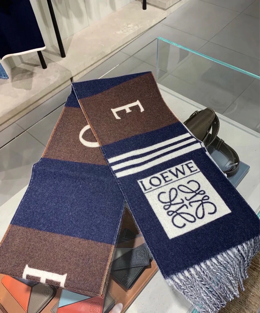 【2026】【LOEWE ロエベ】スカーフ20*200CM