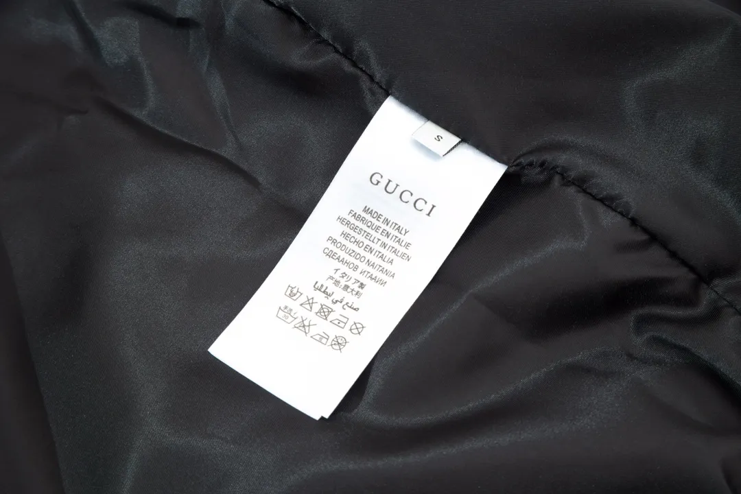 【2026】【GUCCI 公式旗艦店】クッチ   ジャケット着好評に付き再入荷！