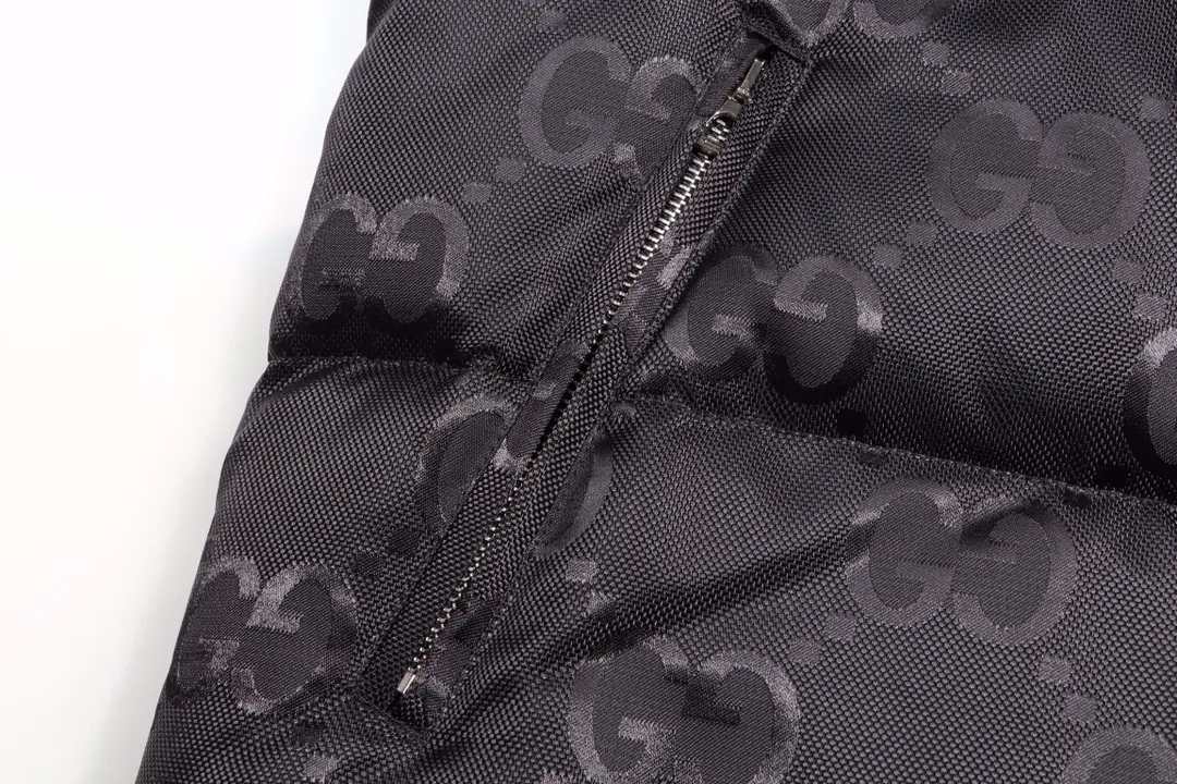 【2026】【GUCCI  公式旗艦店】グッチ  ダウンジャケット好評に付き再入荷！