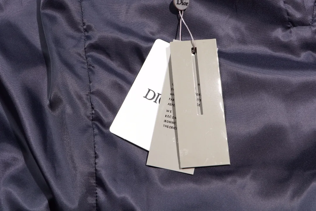 【2026】【DIOR 公式旗艦店】ディオール  ダウンジャケット好評に付き再入荷！