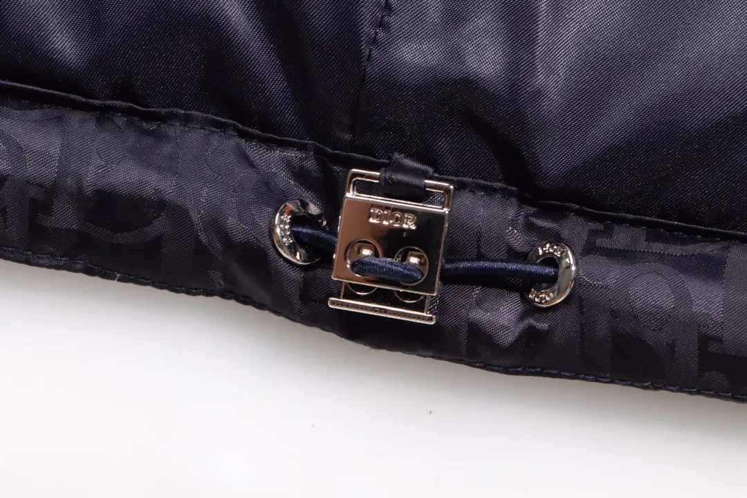 【2026】【DIOR 公式旗艦店】ディオール  ダウンジャケット好評に付き再入荷！