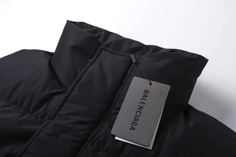 【2026】【人気 BALENCIAGA】 バレンシアガ  ダウンベスト
