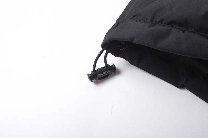 【2026】【人気 BALENCIAGA】 バレンシアガ  ダウンベスト