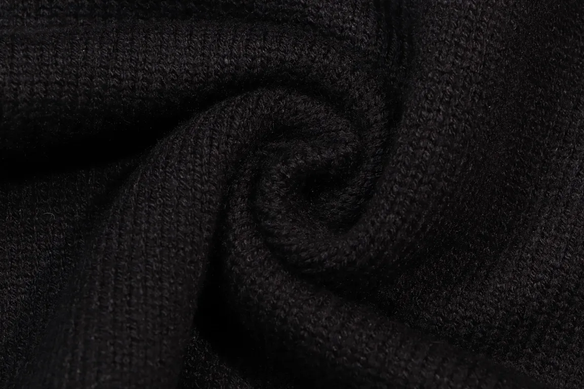 【2026】【GUCCI 公式旗艦店】グッチ  セーター好評に付き再入荷！