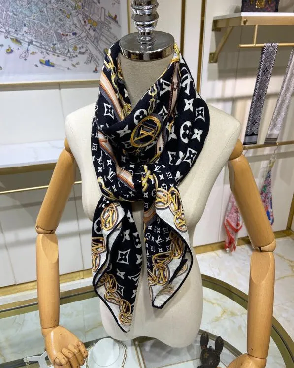 【2026】【LV Louis Vuitton ルイ·ヴィトン】オートクチュール ファッション トランジショナル カラー ロング ビアード スカーフ140*140CM