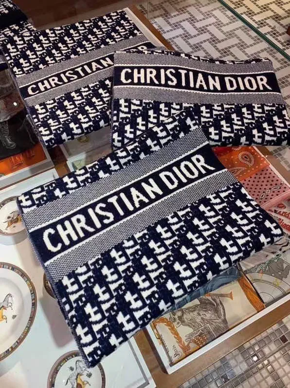 【2026】【DIOR ディオール 】オートクチュール ファッション トランジショナル カラー ロング ビアード スカーフ30*190CM