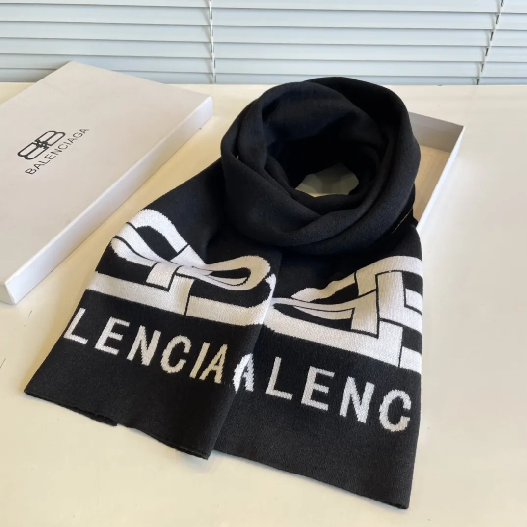 【2026】【BALENCIAGA  バレンシアガ】スカーフ32*200CM