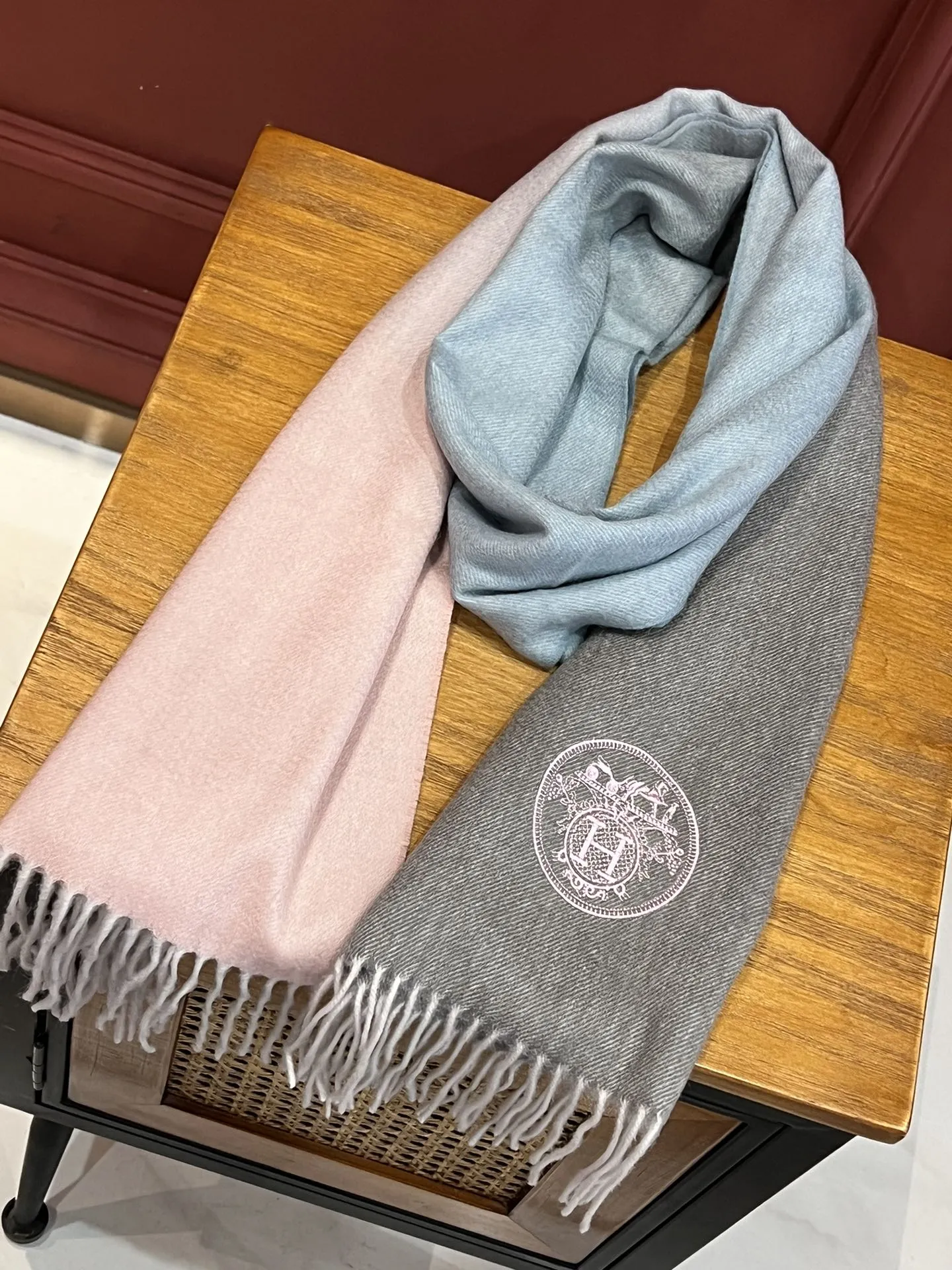 【2026】【HERMES エルメス 】スカーフ32*190CM