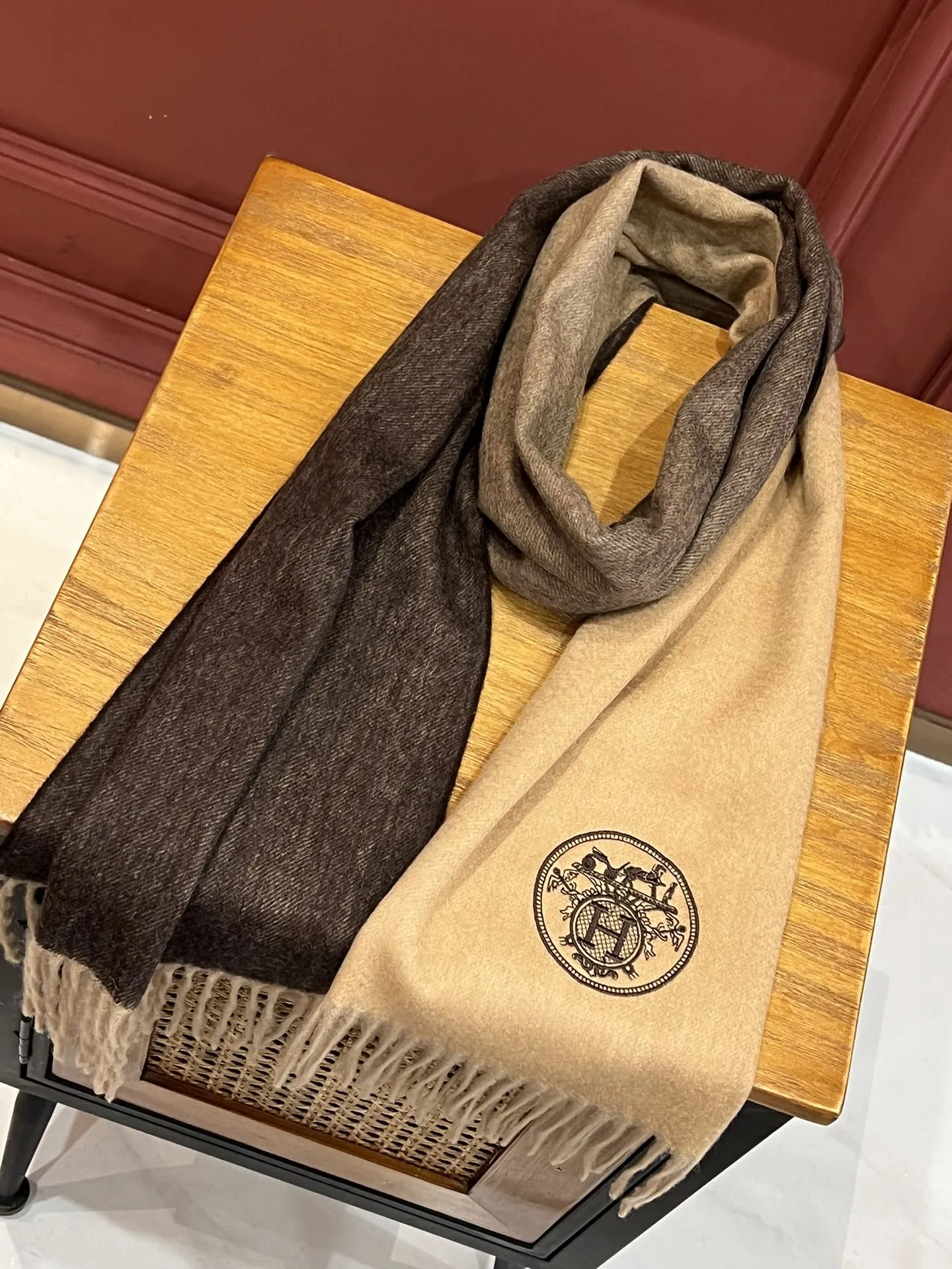 【2026】【HERMES エルメス 】スカーフ32*190CM