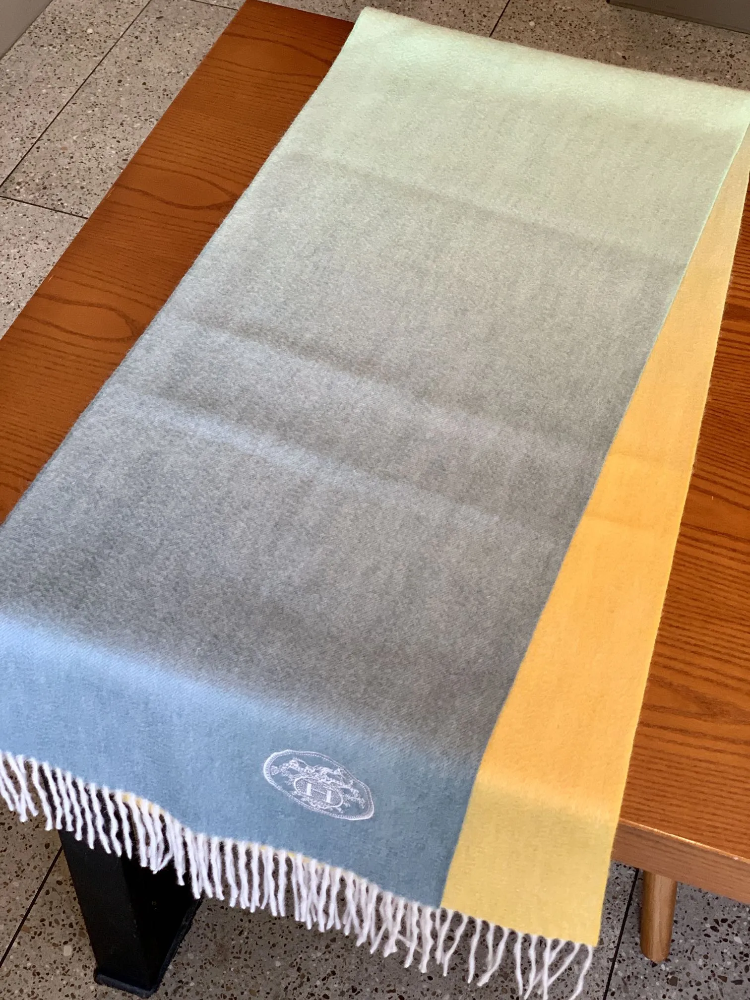 【2026】【HERMES エルメス 】スカーフ32*190CM