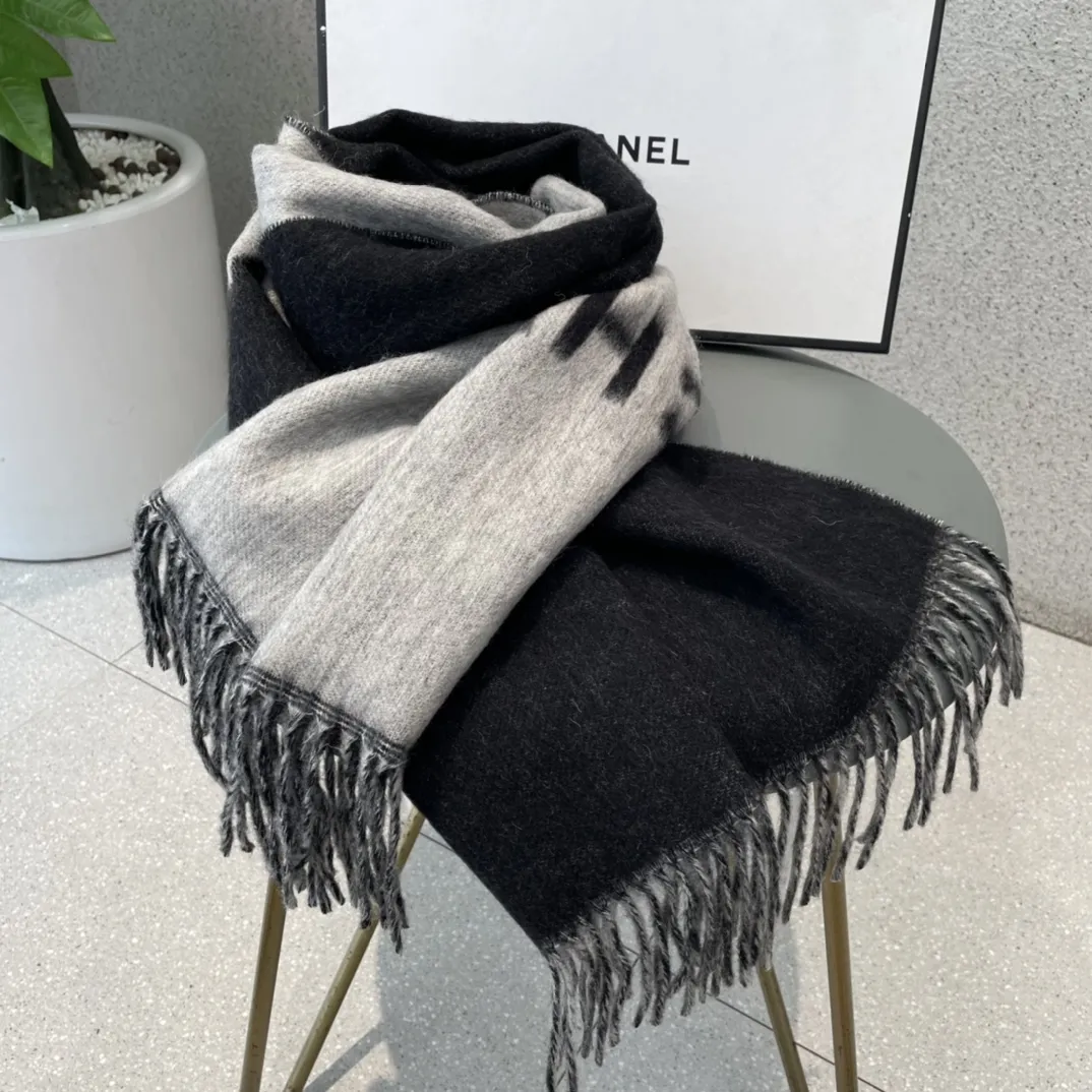 【2026】【CHANEL  シャネル 】スカーフ70*200CM