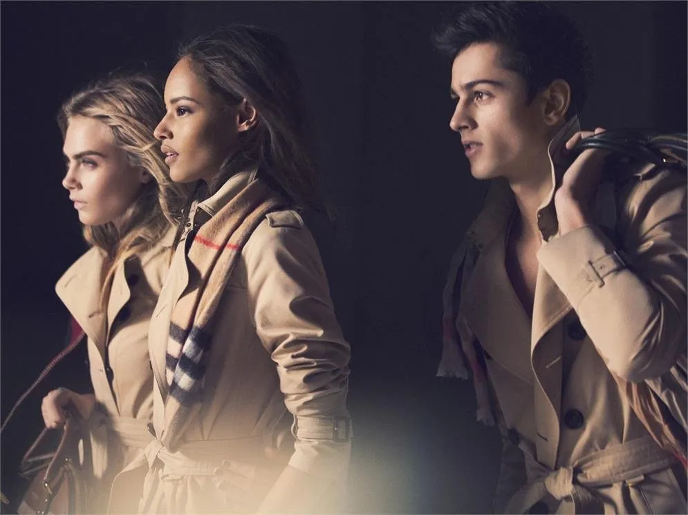 【2026】【BURBERRY旗艦店】ご好評に付き再入荷！！【男女兼用】