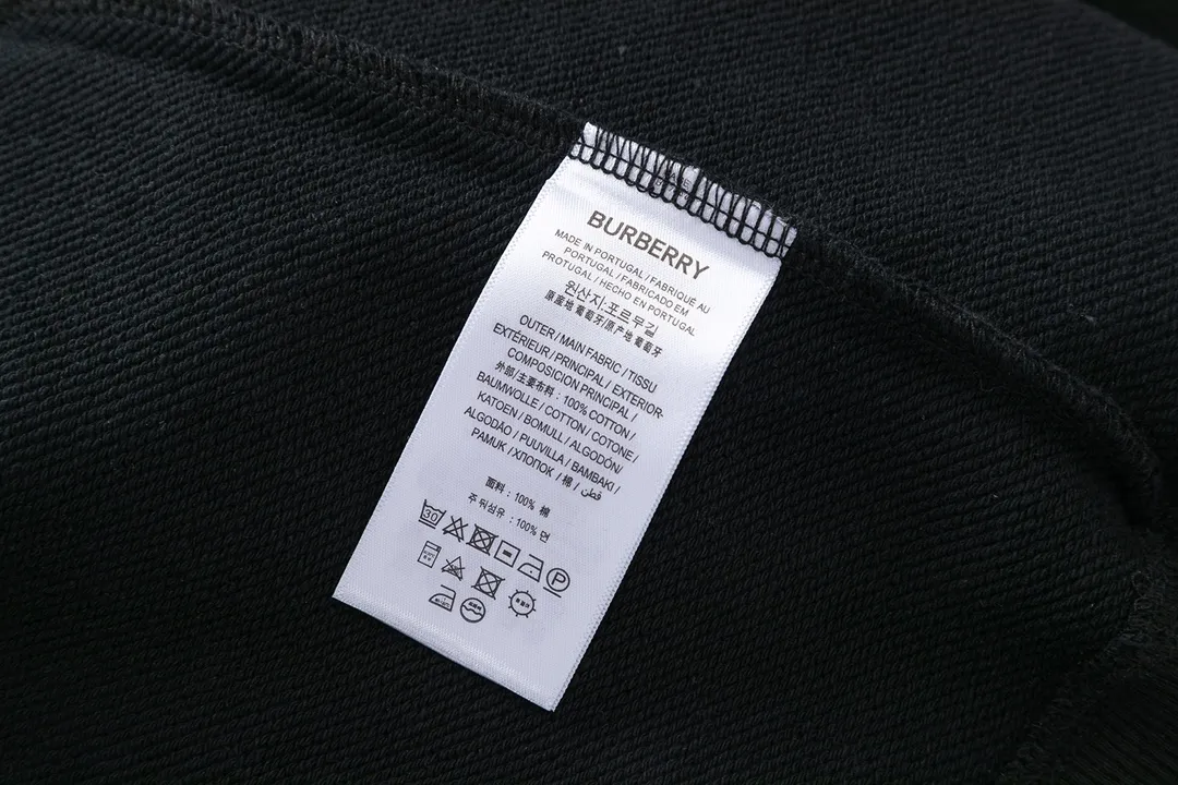 【2026】【BURBERRY 公式旗艦店】バーバリー 丸首の衛衣 スウェット ご好評に付き再入荷！