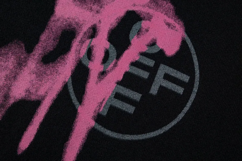 【2026】【OFF-WHITE 】男女兼用、ご好評に付き再入荷！