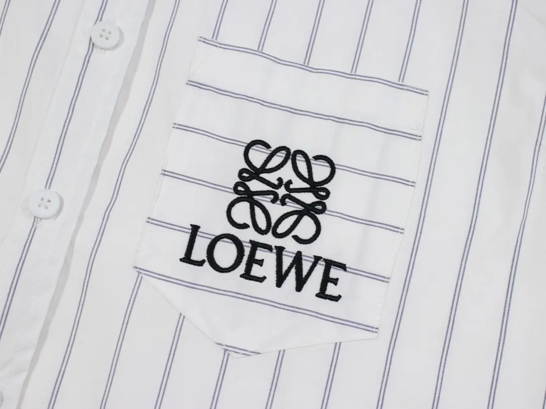 【2026】【LOEWE 公式旗艦店】 ロエベ  シャツ  ご好評に付き再入荷！