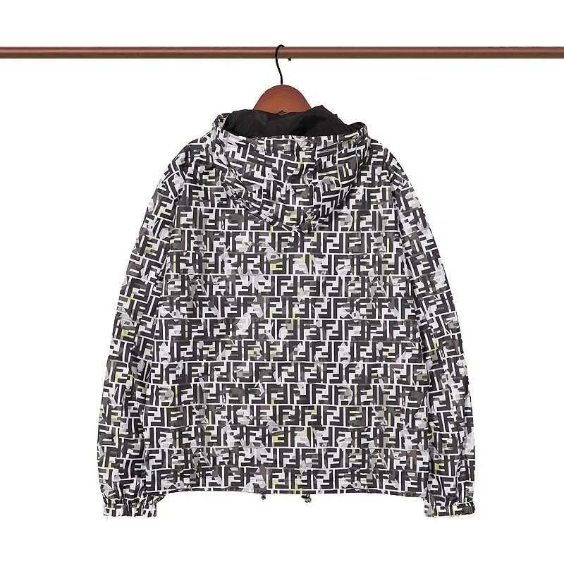 【2026】【FENDI 公式旗艦店】フェンディ ジャケットを両面に着る好評に付き再入荷！
