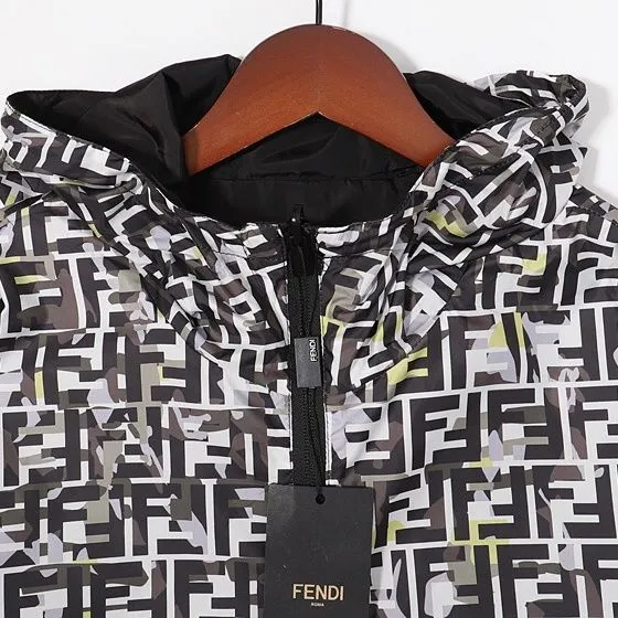 【2026】【FENDI 公式旗艦店】フェンディ ジャケットを両面に着る好評に付き再入荷！