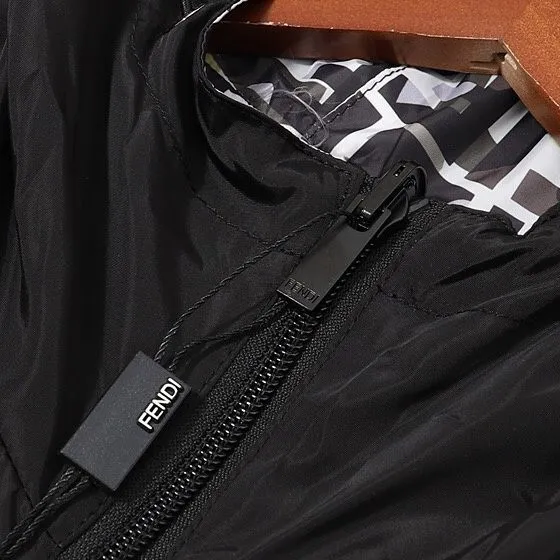 【2026】【FENDI 公式旗艦店】フェンディ ジャケットを両面に着る好評に付き再入荷！
