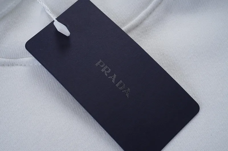 【2026】【Prada】( プラダ ) 男女兼用、ご好評に付き再入荷！
