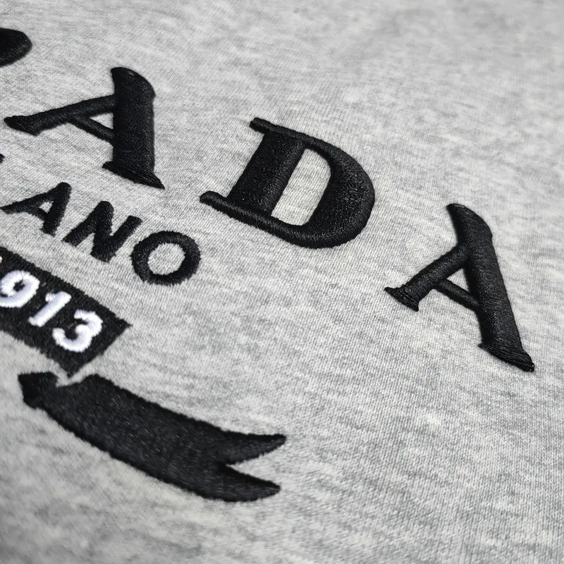 【2026】【Prada】( プラダ ) 男女兼用、ご好評に付き再入荷！