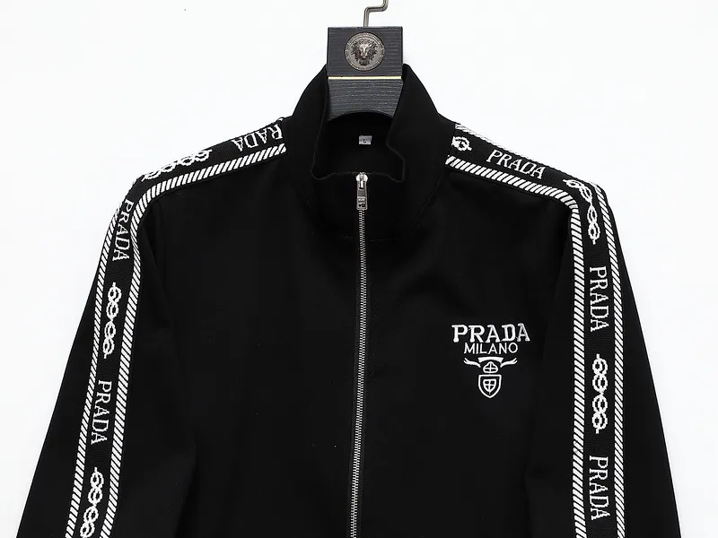 【2026】【Prada】( プラダ ) 男女兼用、ご好評に付き再入荷！