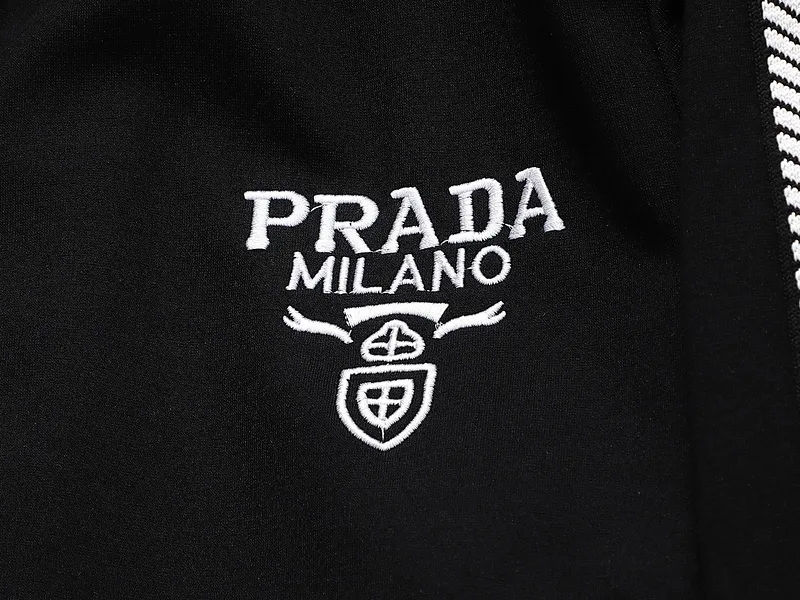【2026】【Prada】( プラダ ) 男女兼用、ご好評に付き再入荷！