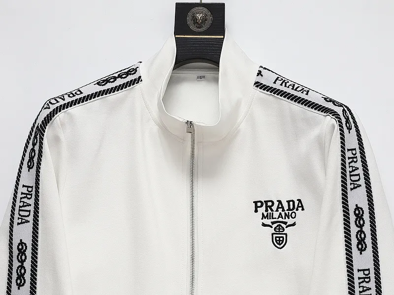 【2026】【Prada】( プラダ ) 男女兼用、ご好評に付き再入荷！