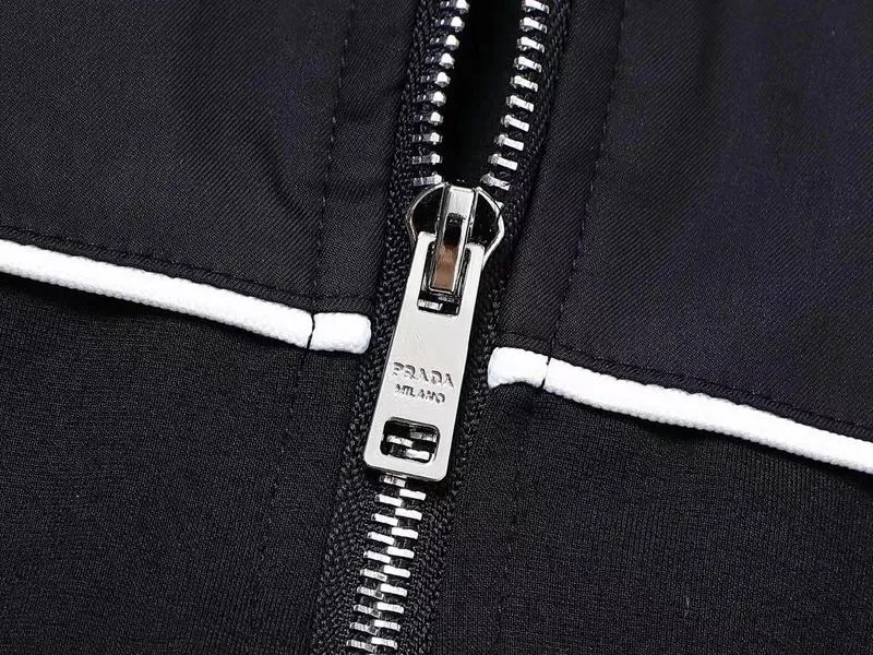 【2026】【Prada】( プラダ ) 男女兼用、ご好評に付き再入荷！