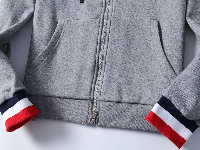 【2026】【MONCLER】モンクレール スウェットシャツ 男女兼用、ご好評に付き再入荷！