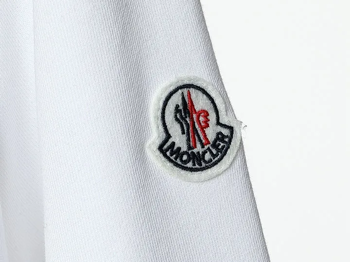 【2026】【MONCLER】男女兼用、ご好評に付き再入荷！