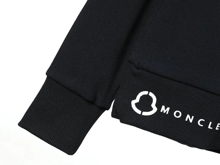 【2026】【MONCLER】モンクレール スウェットシャツ 男女兼用【即日出荷】