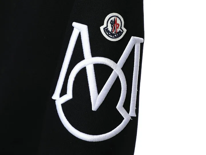 【2026】【MONCLER】モンクレール スウェットシャツ 男女兼用【即日出荷】