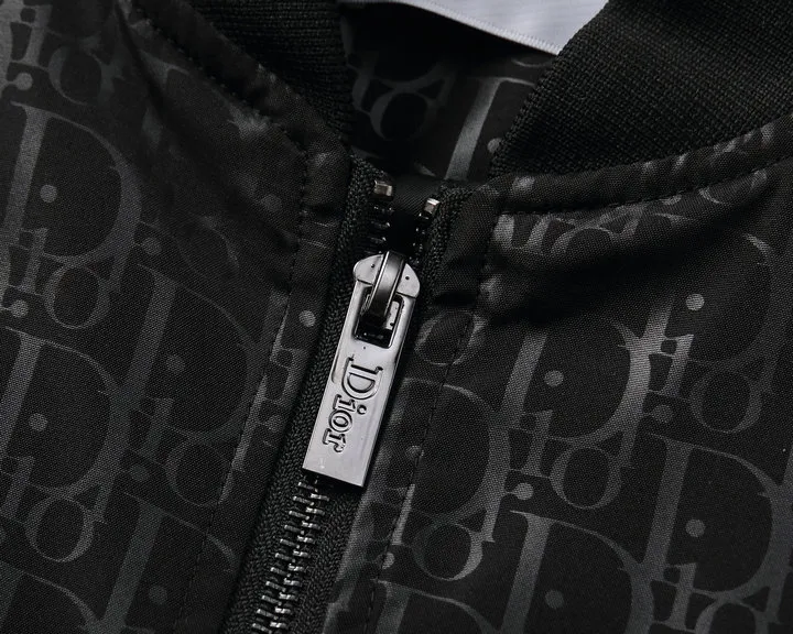 【2026】【DIOR 公式旗艦店】ディオール  ジャケット着好評に付き再入荷！