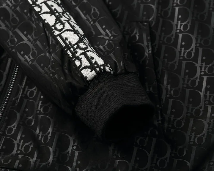 【2026】【DIOR 公式旗艦店】ディオール  ジャケット着好評に付き再入荷！
