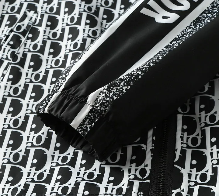 【2026】【DIOR 公式旗艦店】ディオール  ジャケット着好評に付き再入荷！